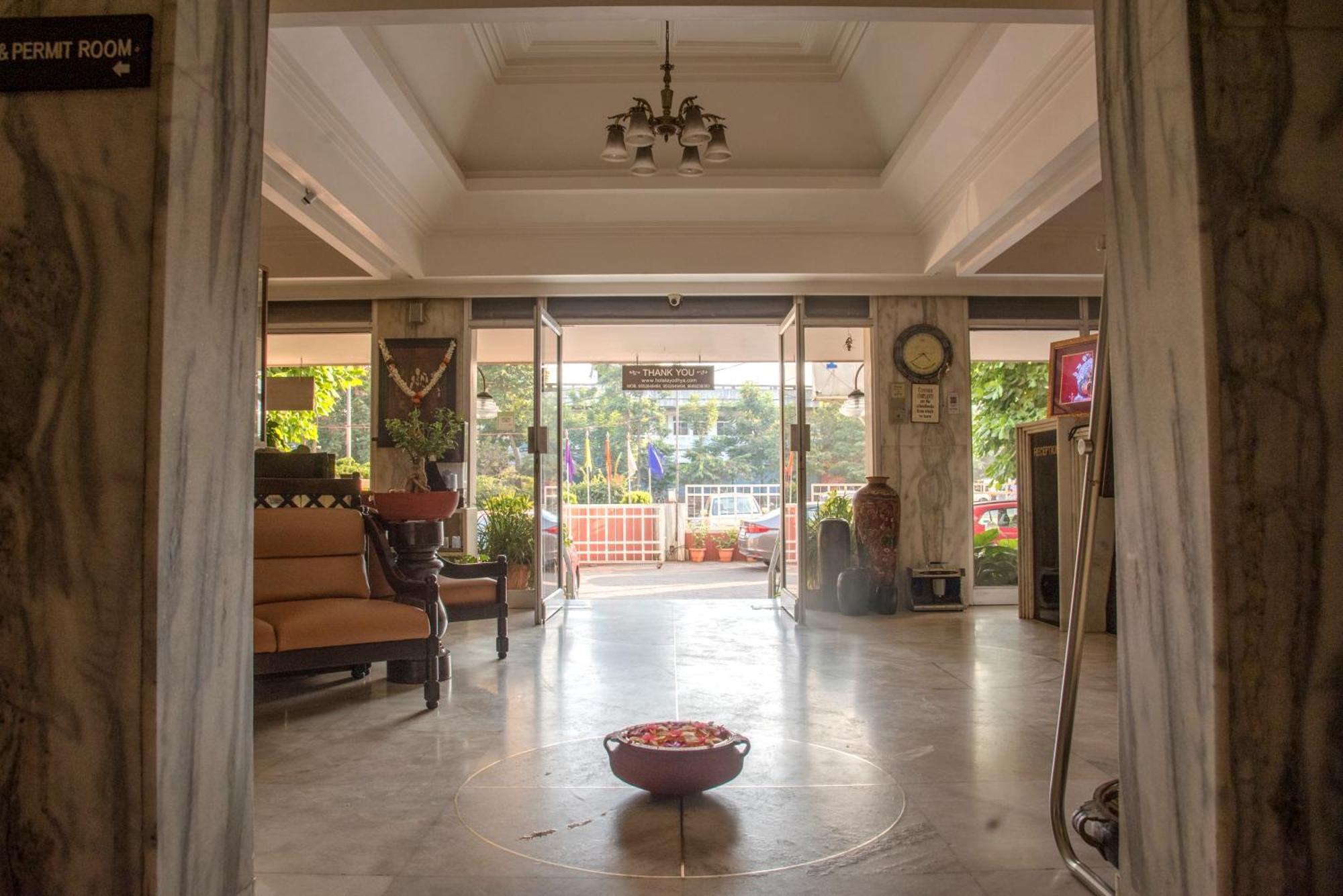 Hotel Ayodhya Kolhapur Exterior foto